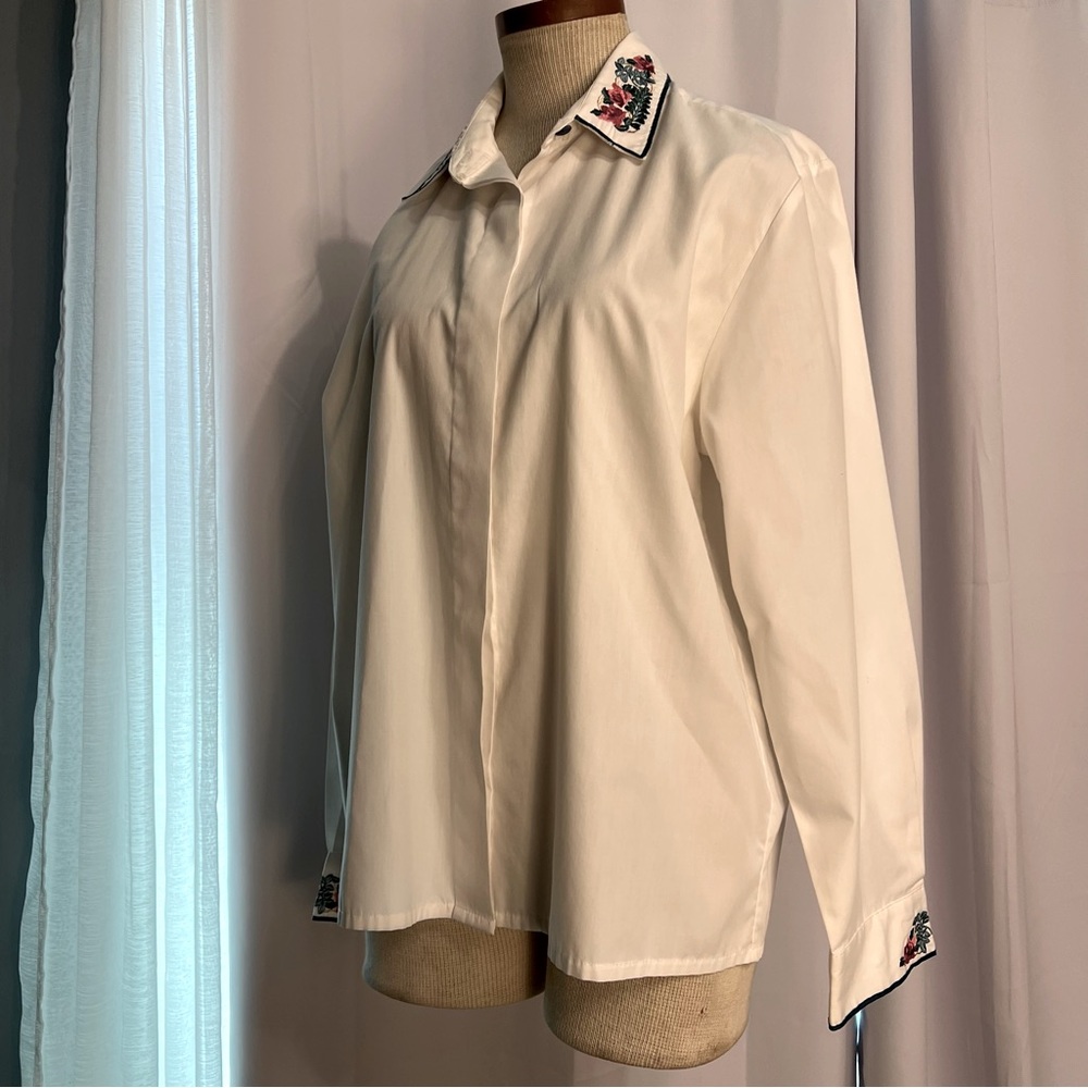 haband womens Long Sleeve Collared Button Down White Shirt Sz M with embroidery